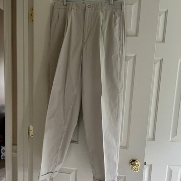 TEHAMA Other - Men's Khaki pleated pants 100% Cotton 34x32